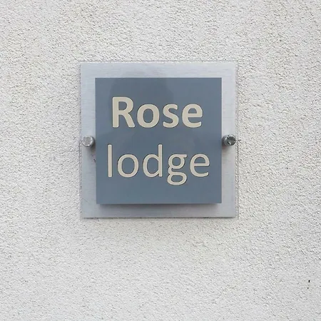بيت للعطل Rose *